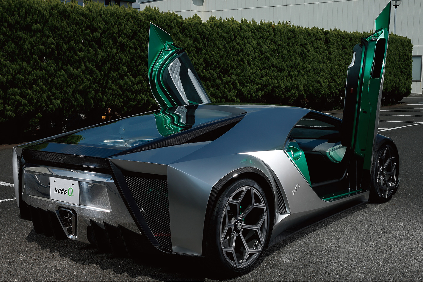 Kode 0 Lamborghini Aventador scissor doors