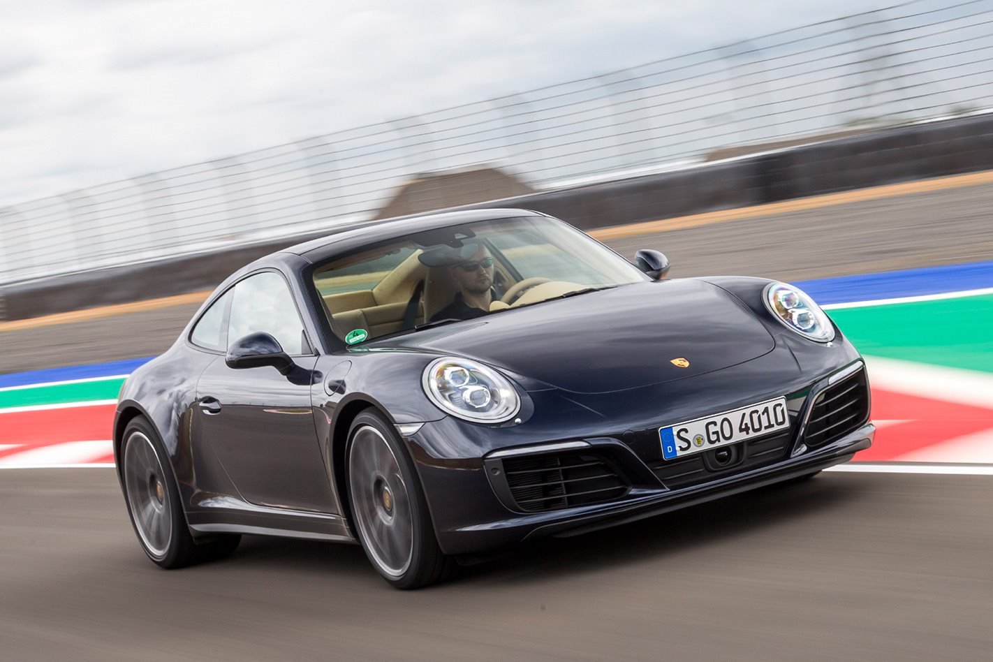 2016 Porsche 911 Carrera 4 review