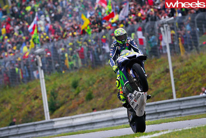 Yamaha -Moto GP-rider -wheelie