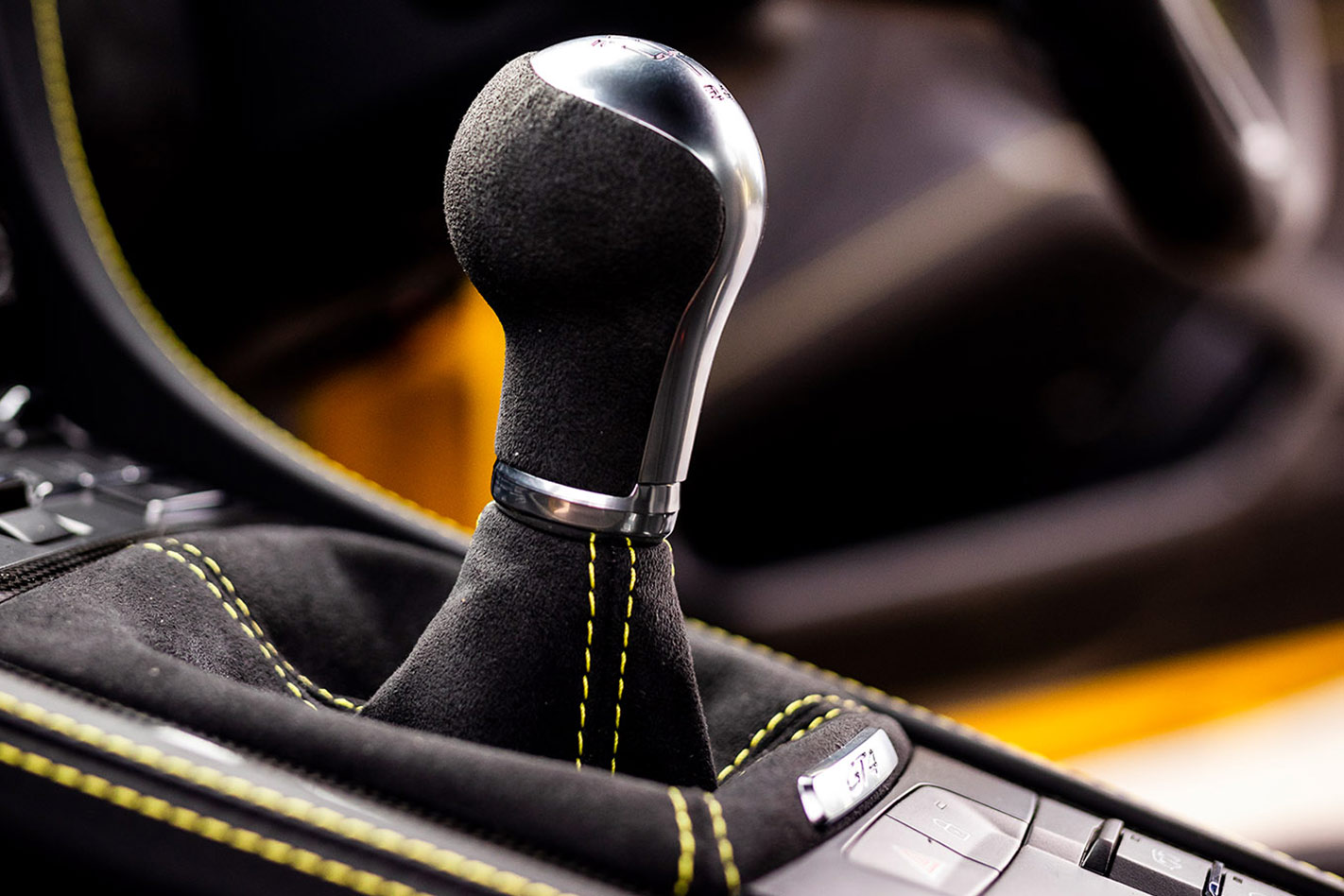 2020 Porsche 718 Cayman GT4 gearbox