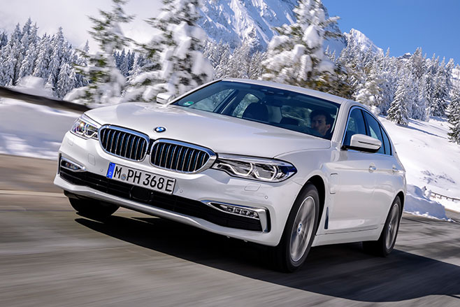 BMW 330e