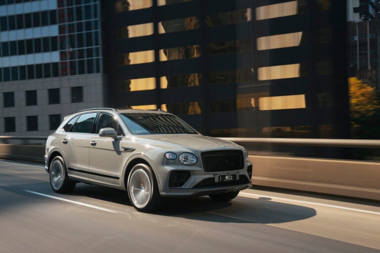 2021 Bentley Bentayga V8 front three quarter rolling