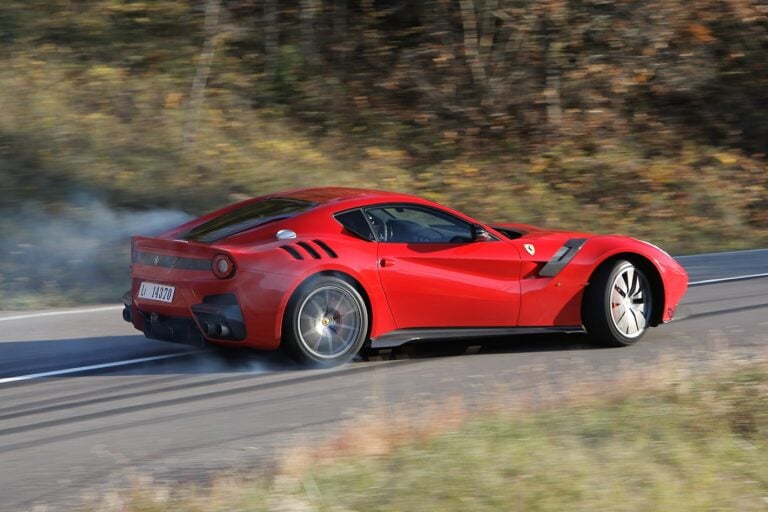 Ferrari F12 tdf