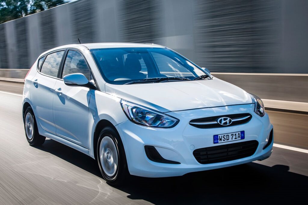 2016 Hyundai Accent Active