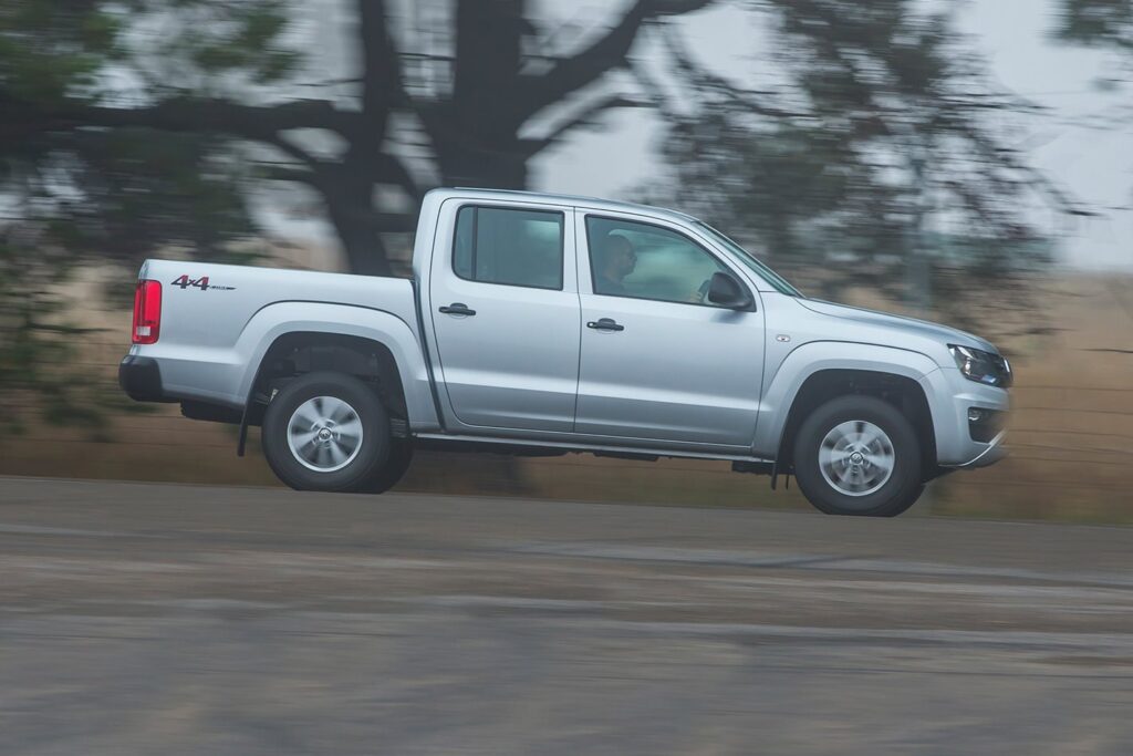 2017 Volkswagen Amarok V6 Sportline cuts price of entry