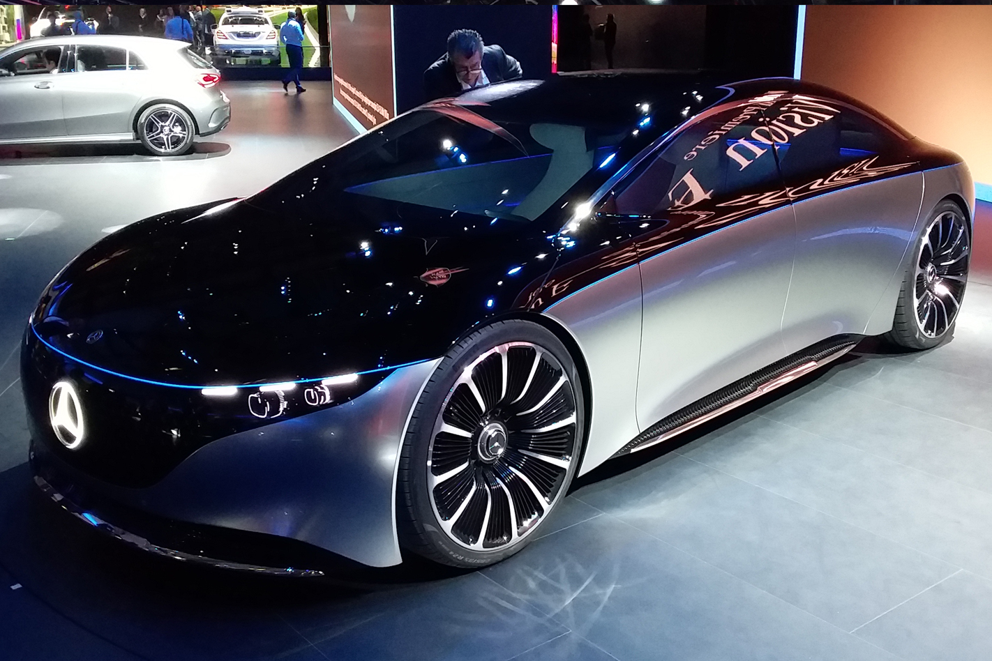 Mercedes EQS