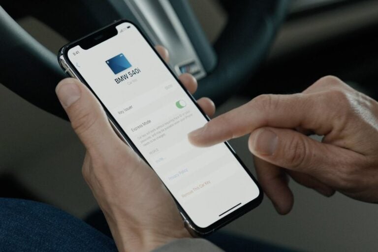 iPhone BMW 540i