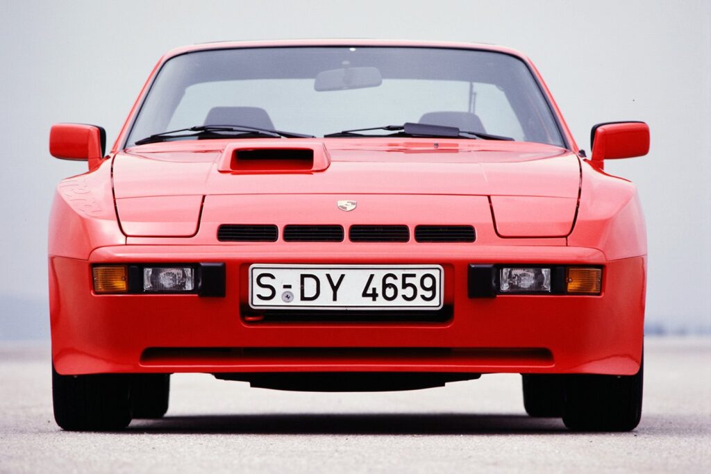 Porsche 924 Carrera GT front