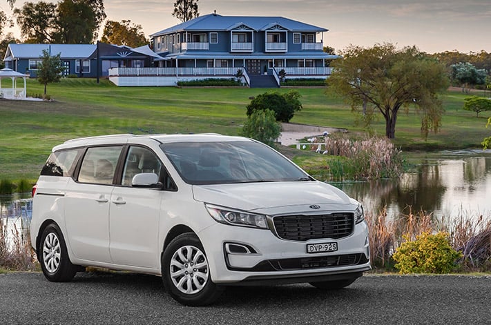 Kia Carnival S