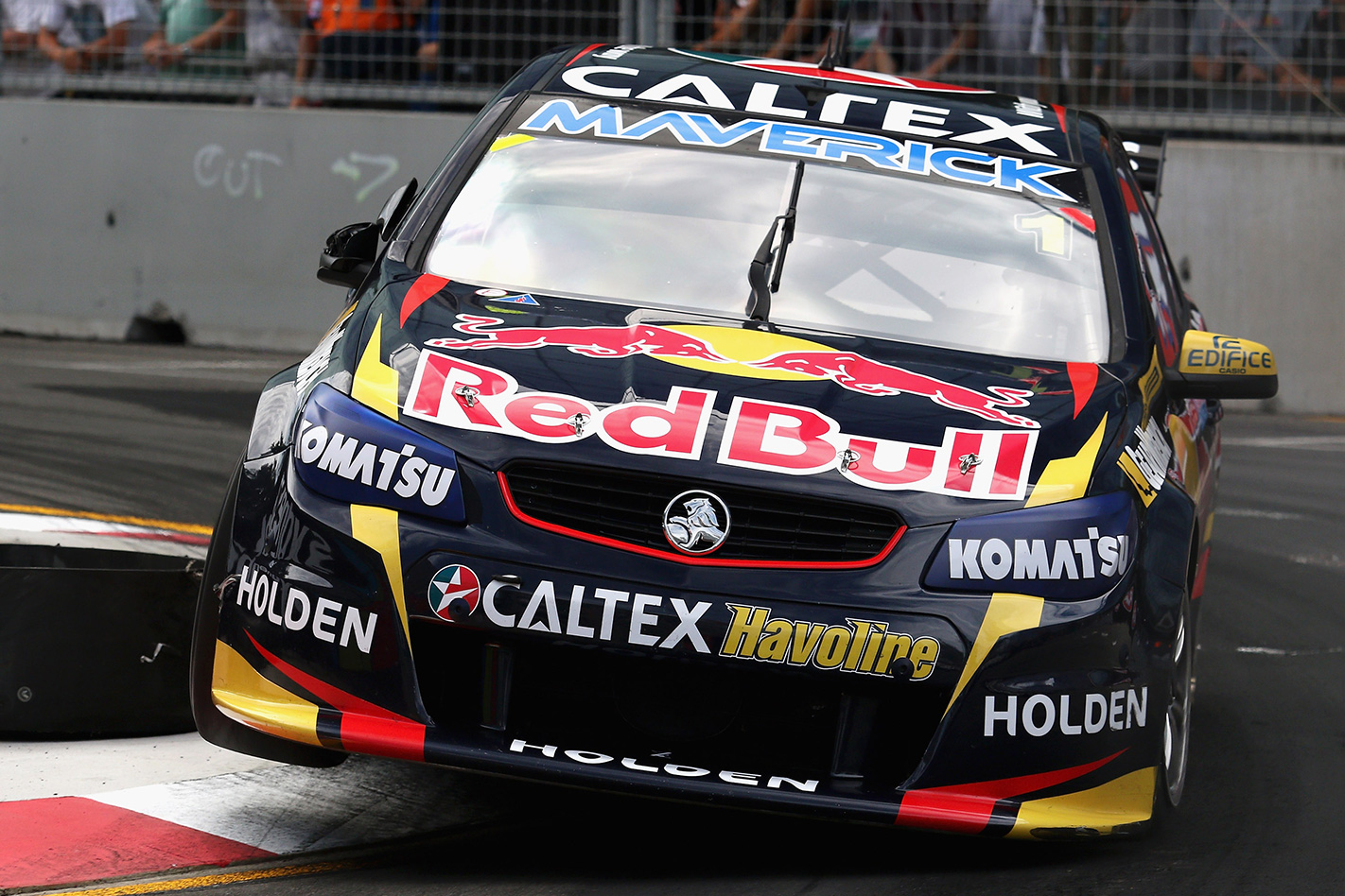 2013-Holden-VF-Commodore-V8-Supercar-front.jpg