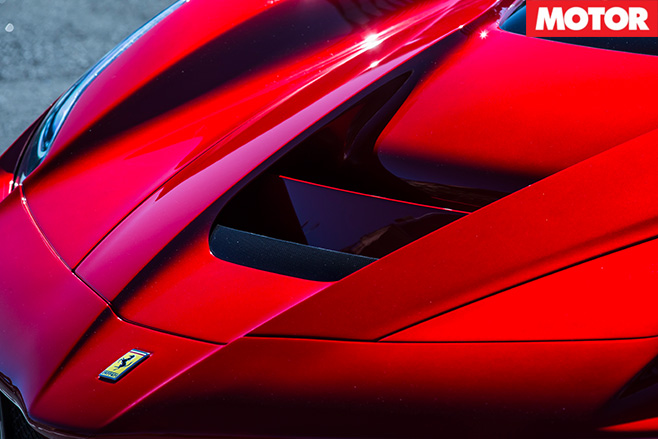 Laferrari bonnet