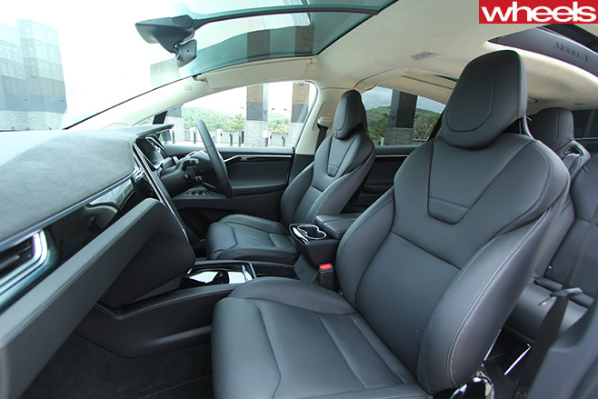 2017-Tesla -Model -X-interior -side
