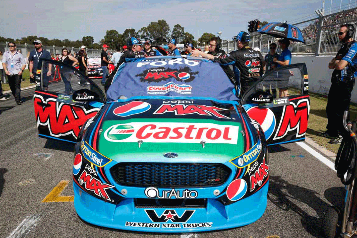V 8-supercar