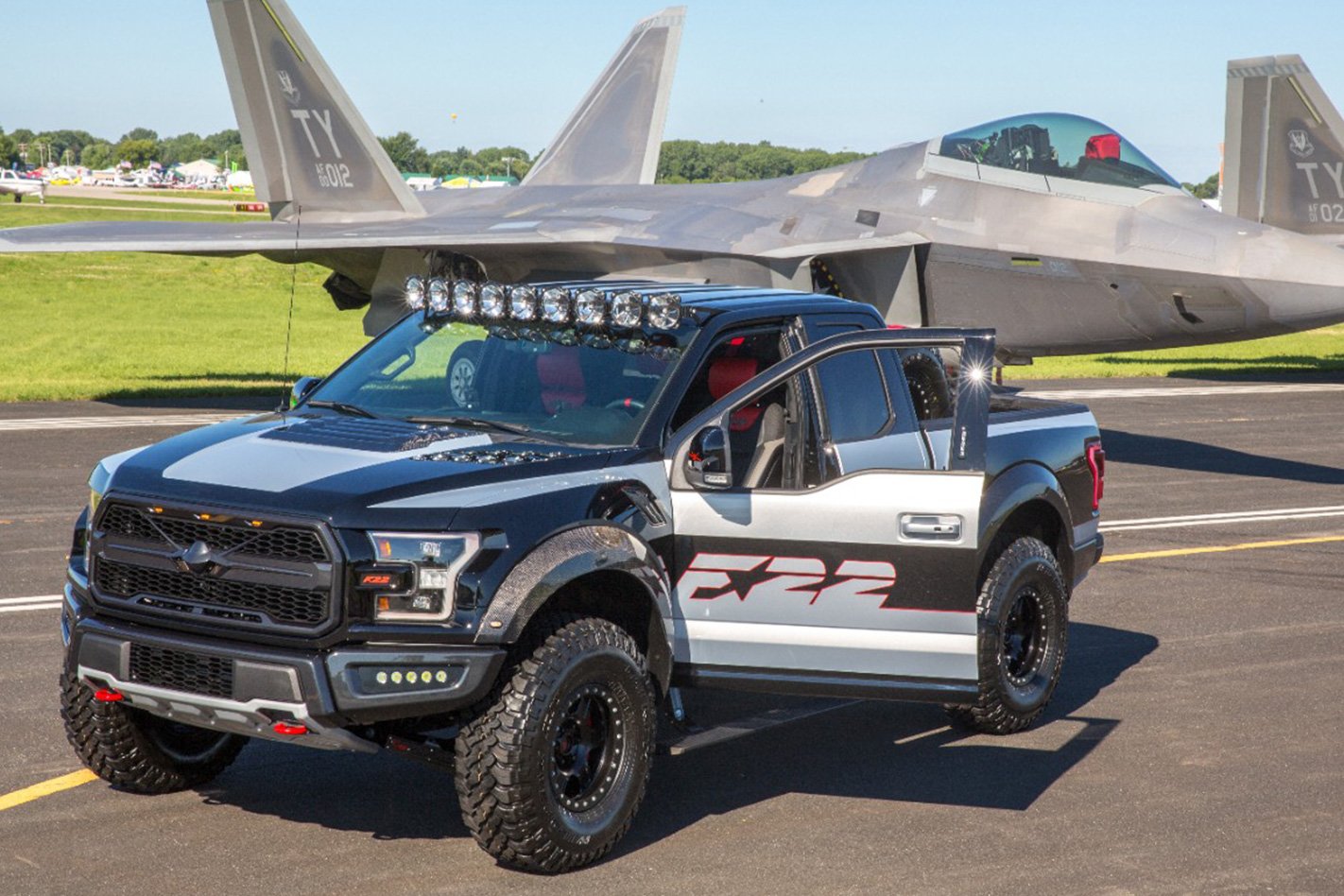Custom Ford F150 Raptor inspired by Fighter Jet