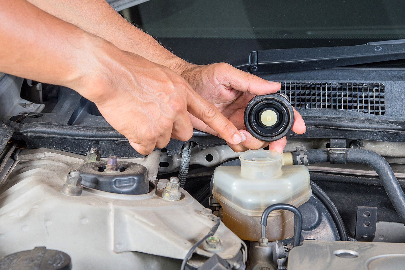 locating brake fluid tank