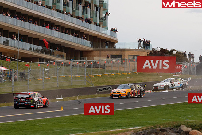 Bathurst -1000-Race -crash