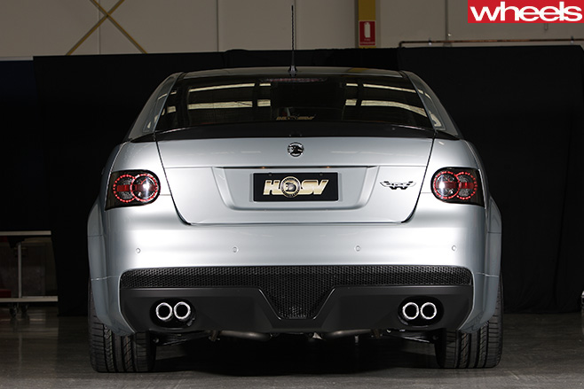 2008-HSV-W427-rear