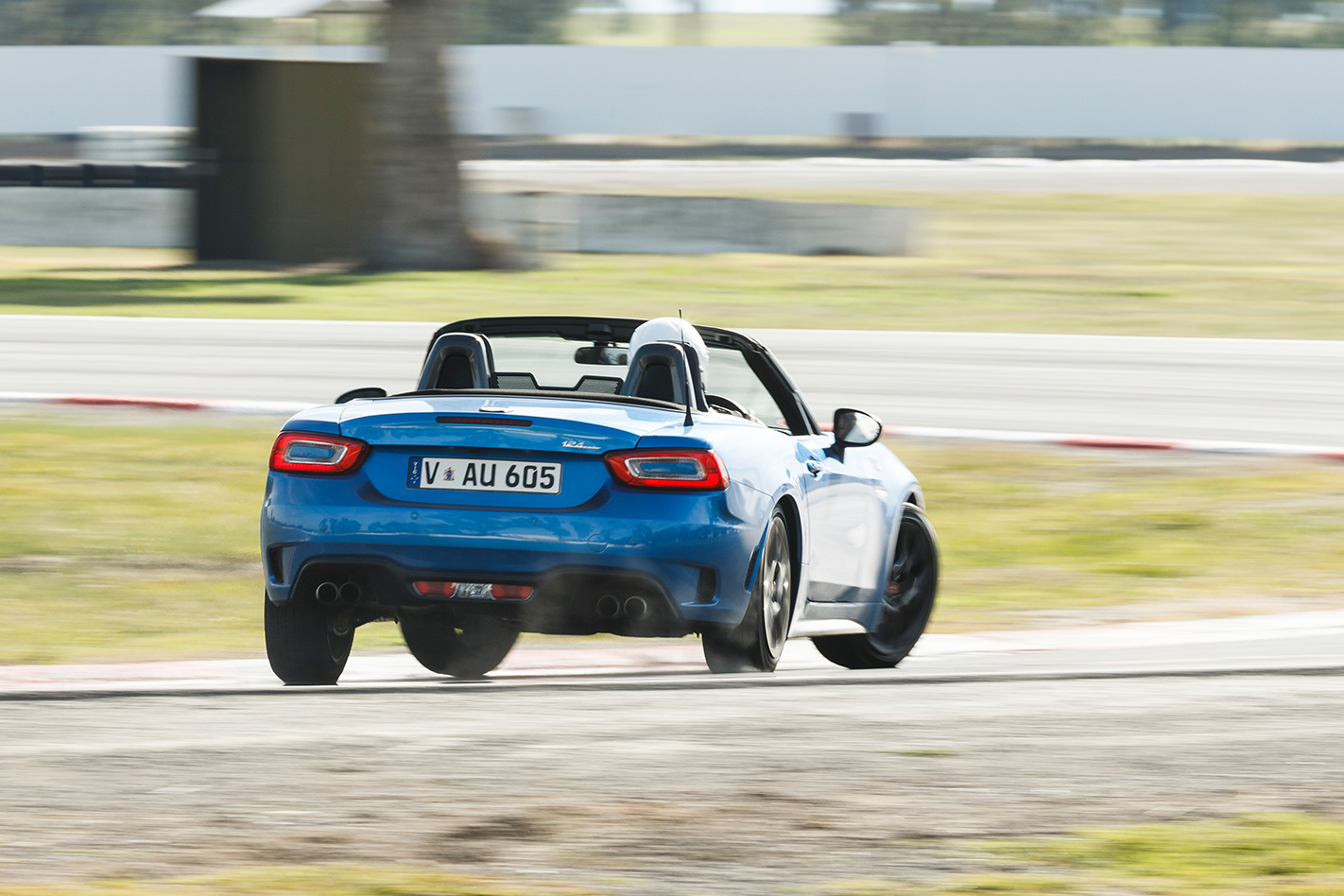 2017 Abarth 124 Spider exhaust