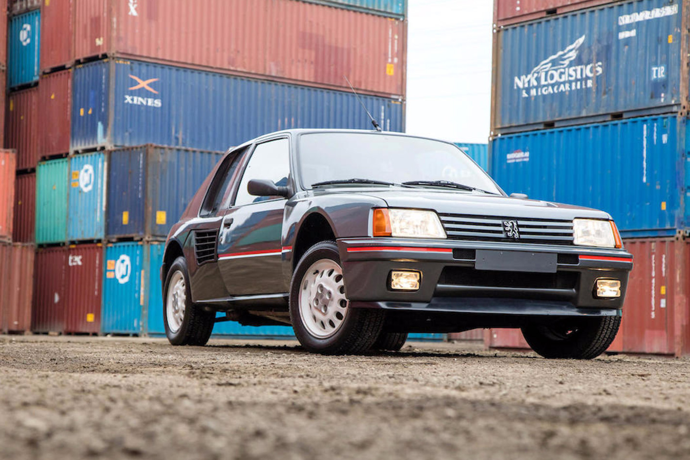 1985-Peugeot-205-Turbo-16.jpg