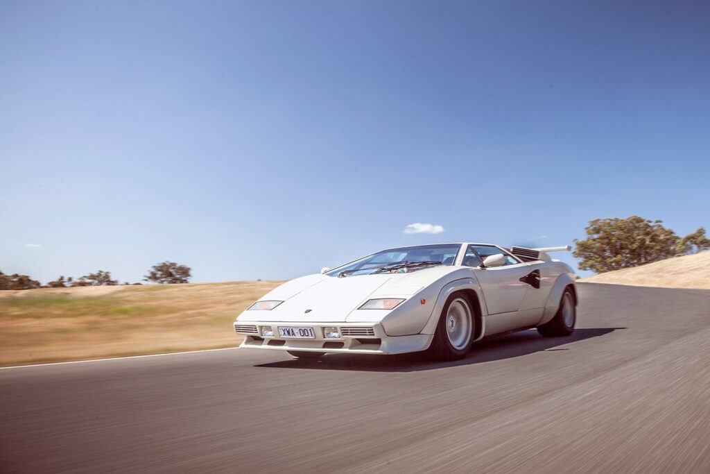 Lamborghini Countach QV