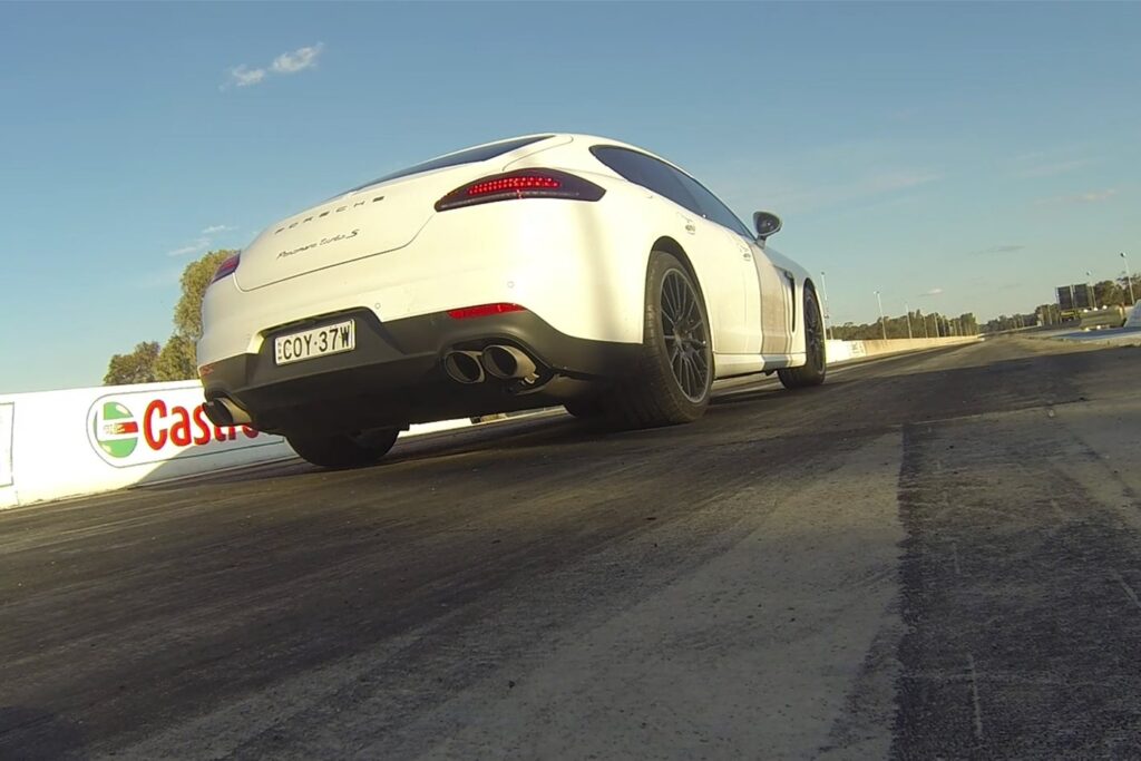 Porsche Panamera Turbo S launch control