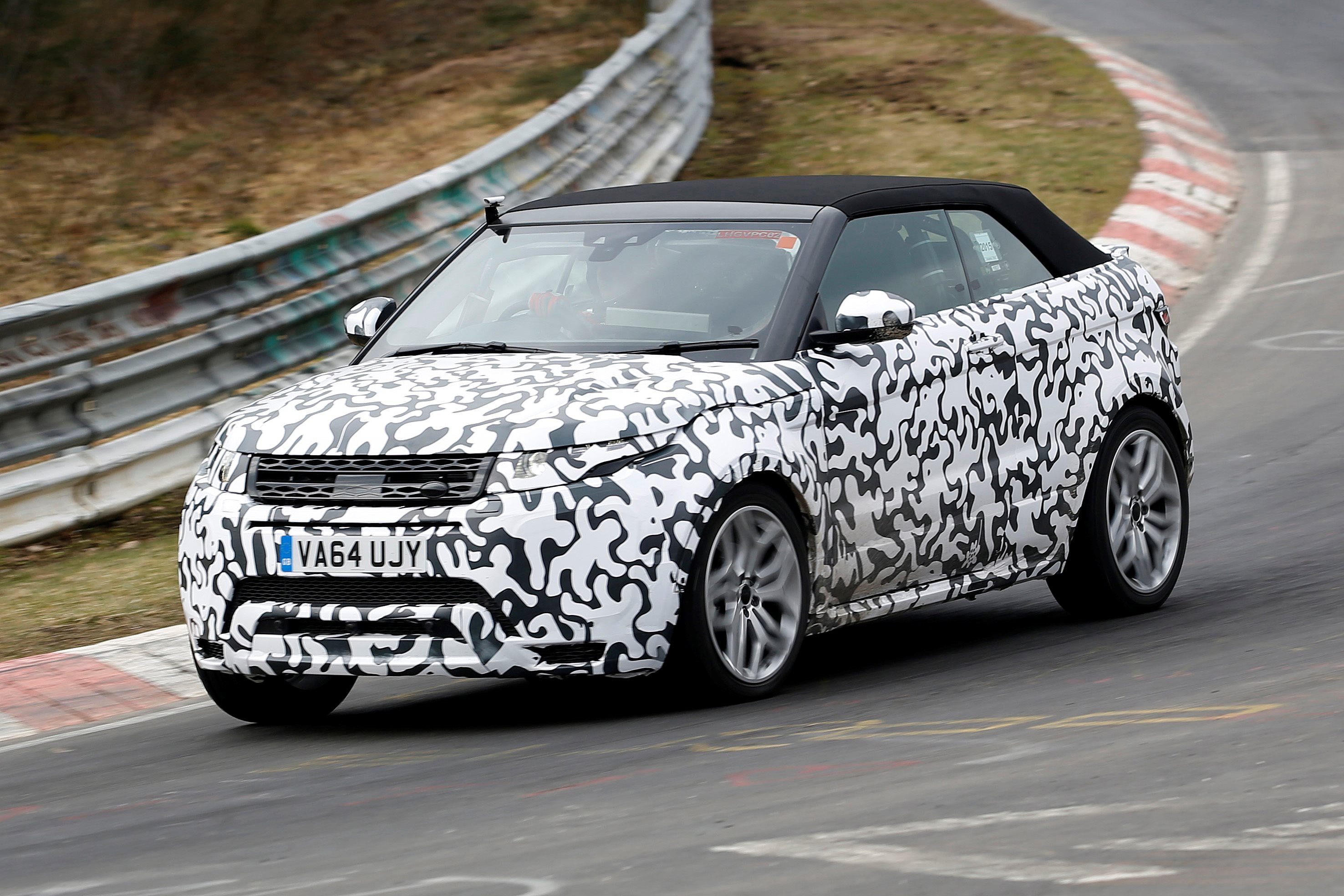 Range Rover Evoque Convertible spy pics