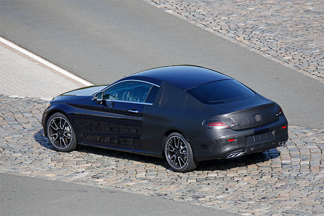 2015-Mercedes -C-Class -Coupe -Spy -side -rear -32