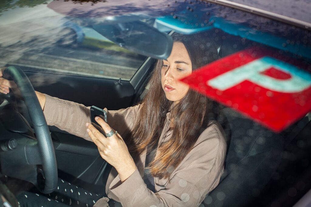 P Plate driver texting