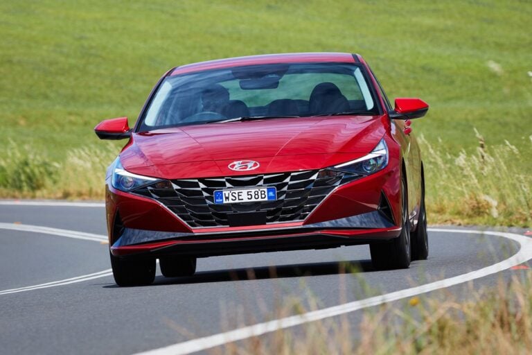 Hyundai i30 sedan ANCAP