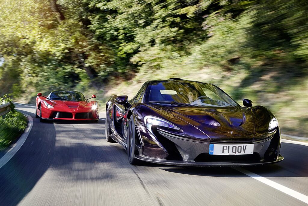 Ferrari La Ferrari v McLaren P1
