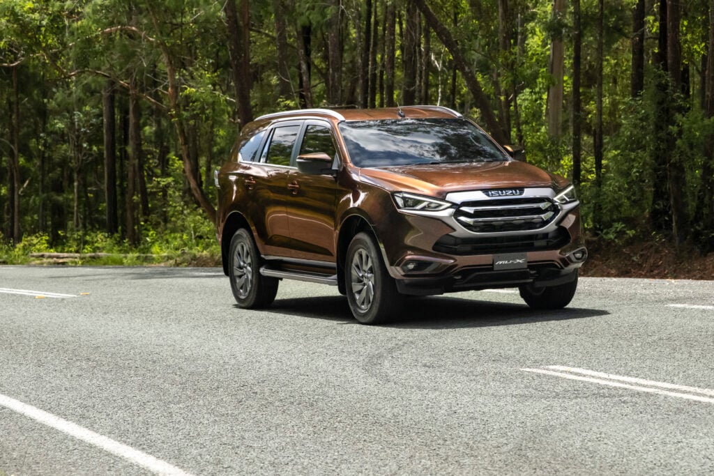 2021 Isuzu MU-X LS-U 4x4 review feature