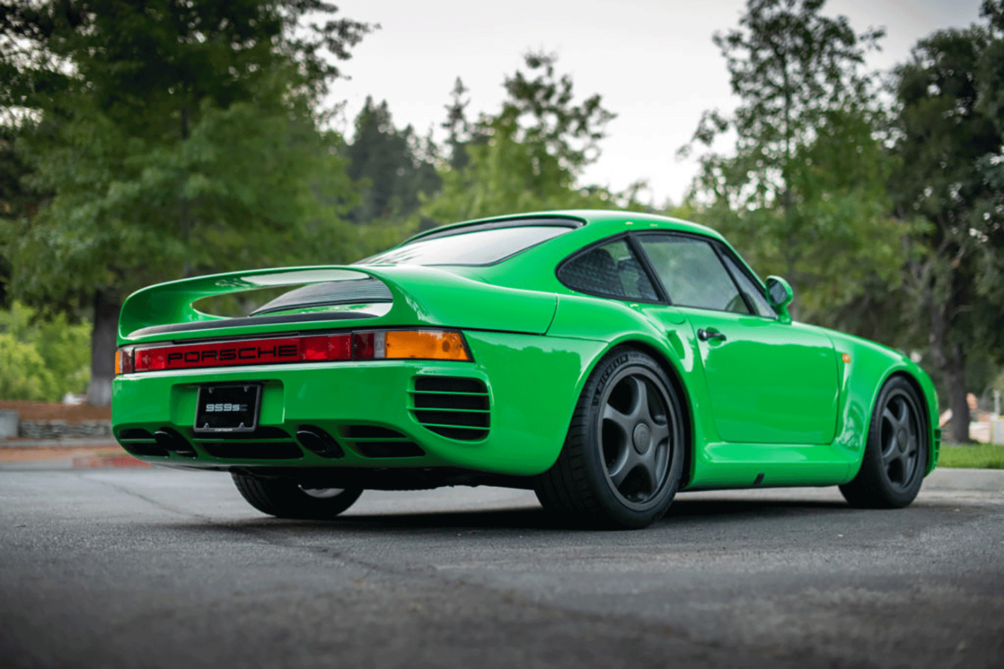 Porsche 959 restomod by Canepa - exterior