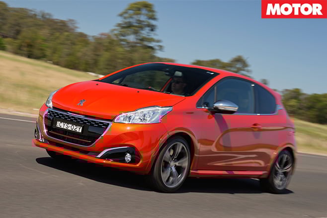Peugeot 208 GTi regular