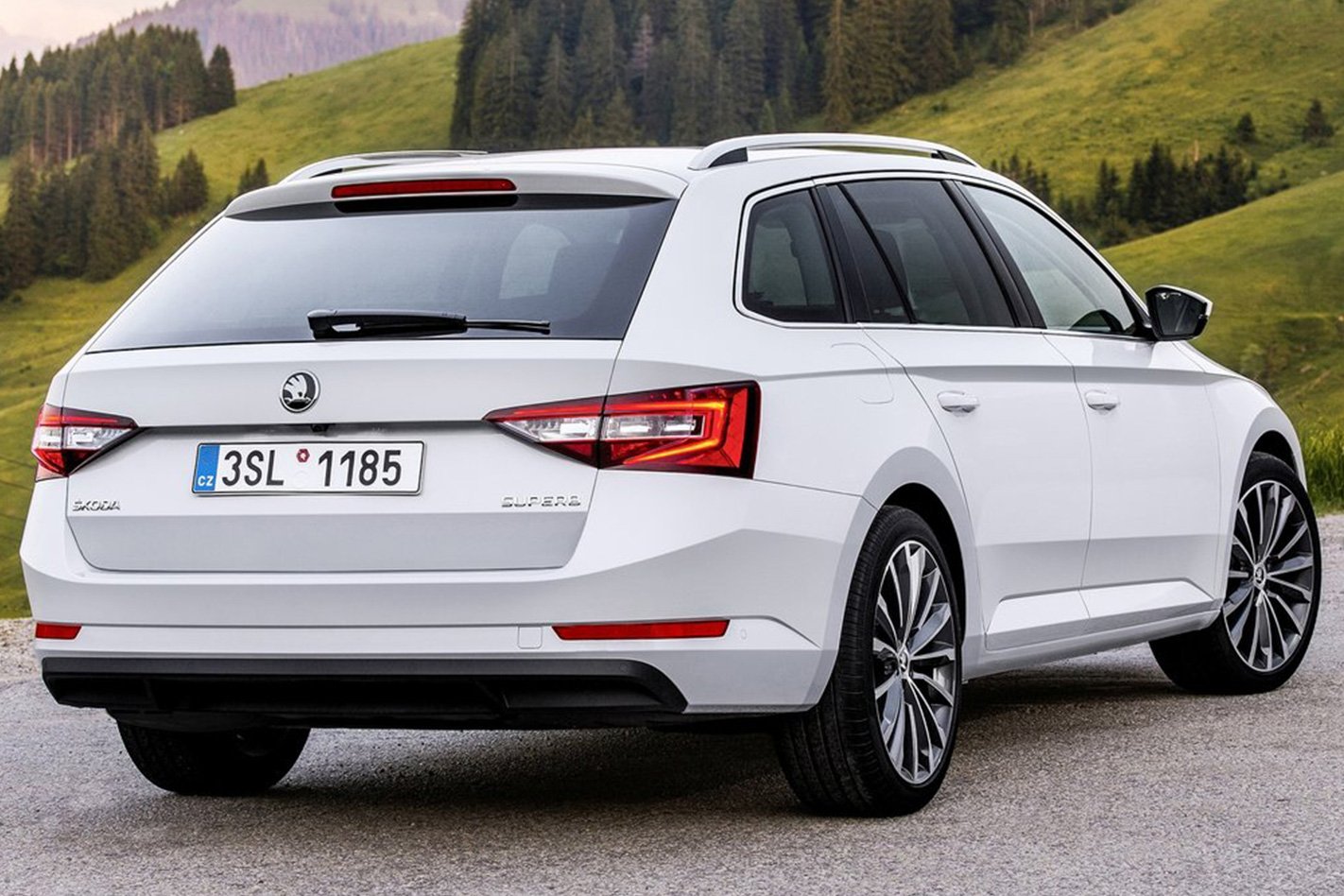 2016 Skoda Superb 206TSI Wagon rear