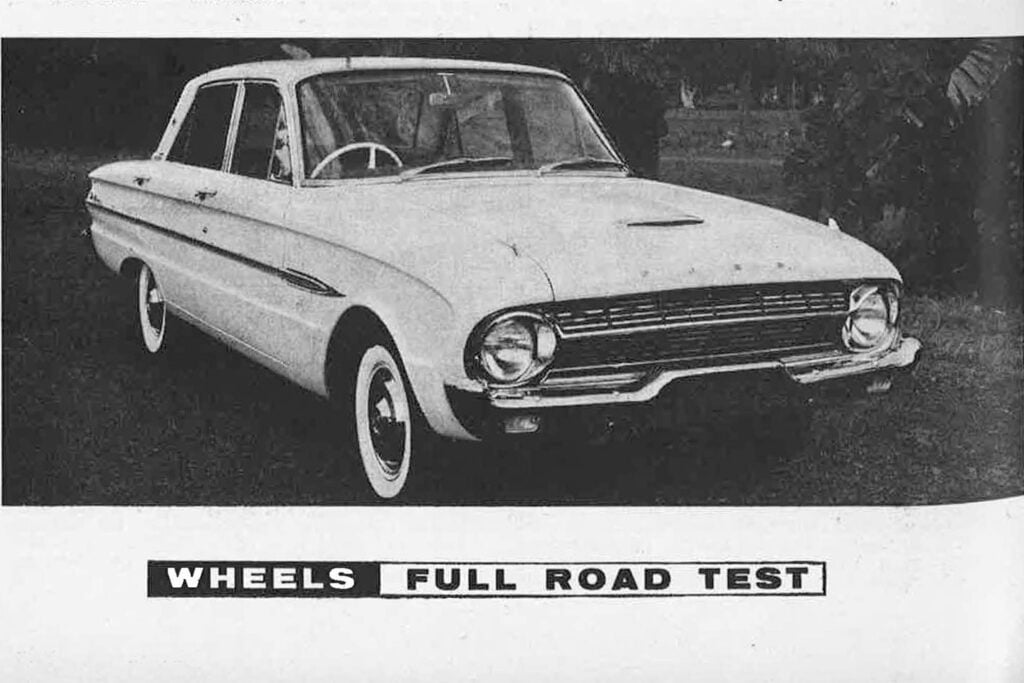 Ford Falcon XL vs Holden EJ Premier