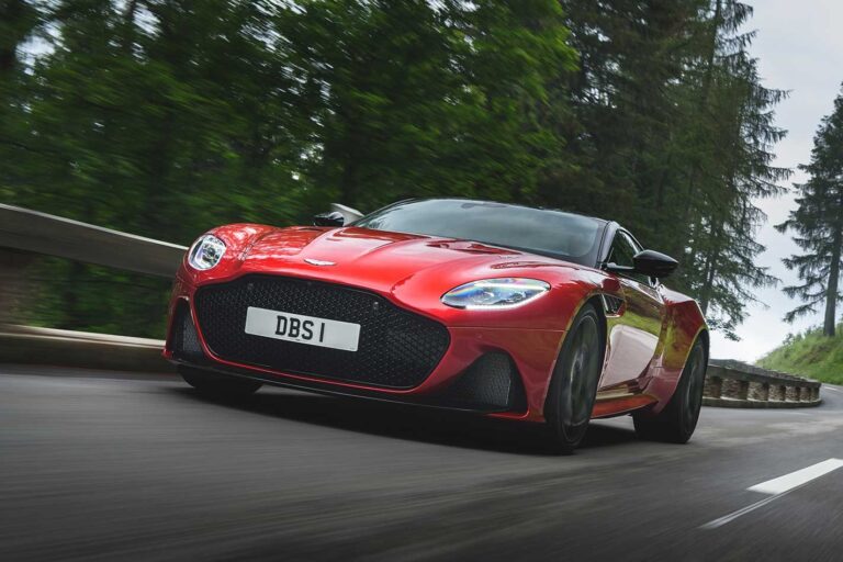 2018 Aston Martin DBS Superleggera performance review