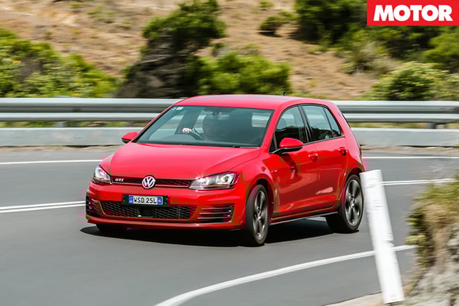 Volkswagen golf gti turning