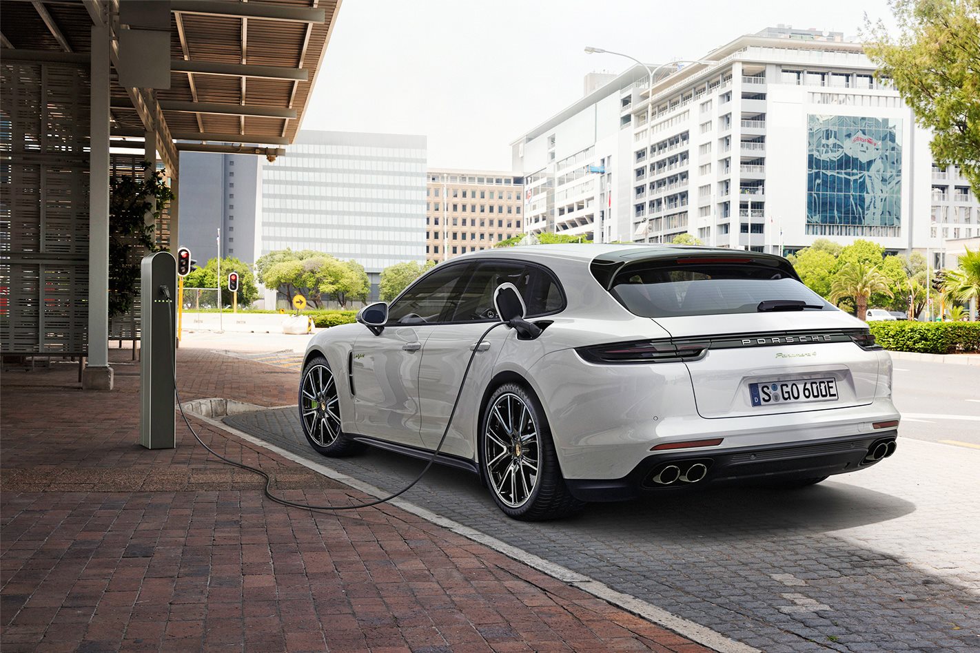 2018 Porsche Panamera wagon gets Turbo S E-Hybrid power