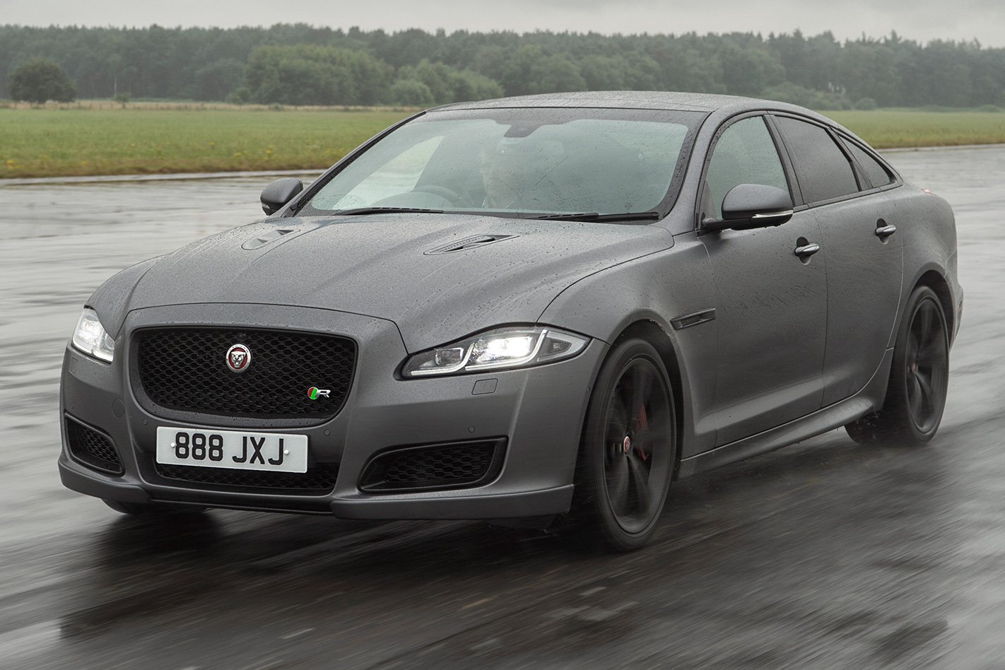 2018 Jaguar XJR575 front