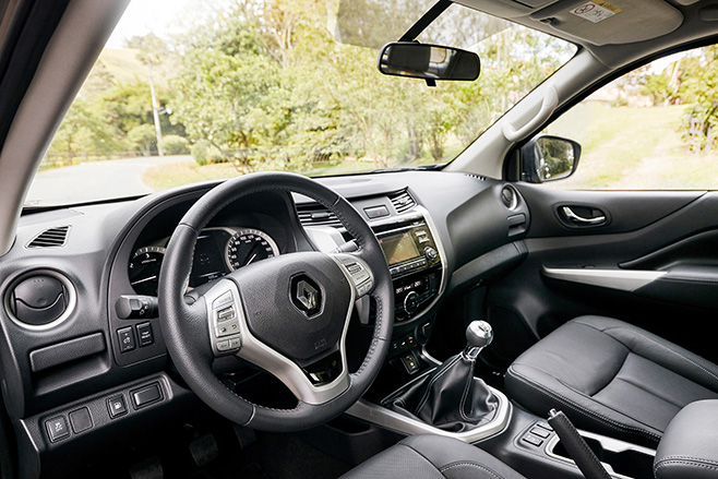 658_Renault -Alaskan -Paris -Motor -Show _3