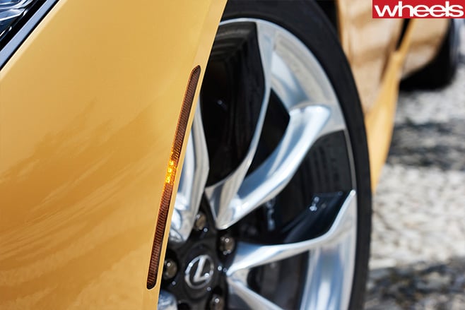 2016-Lexus -LC500-front -wheel