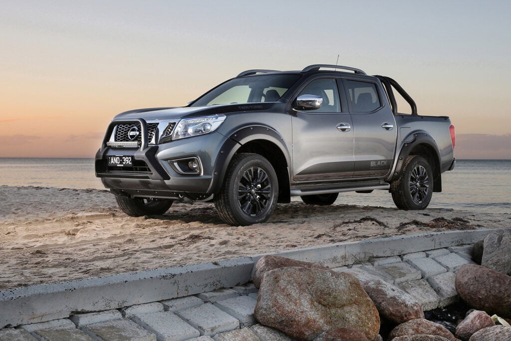 2017 Nissan Navara N-Sport Black Edition revealed