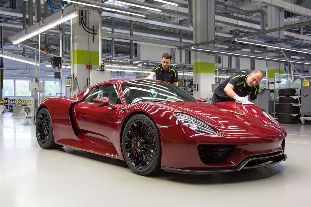 Porsche 918 Spyder recall