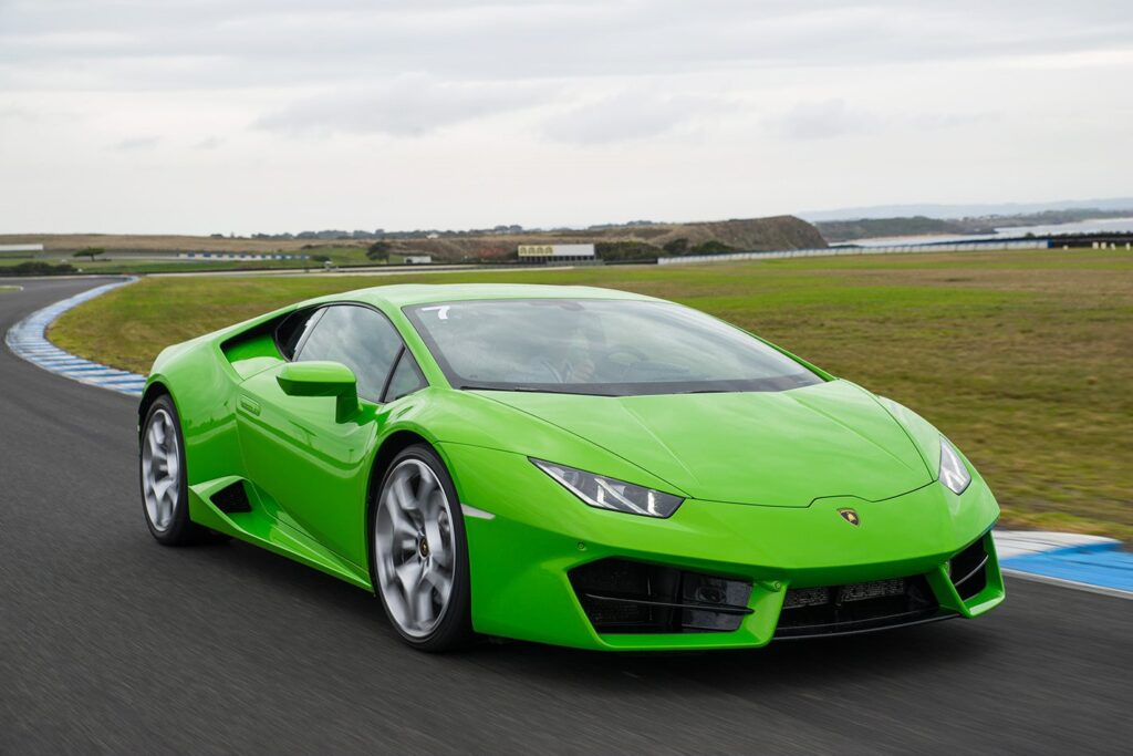 Lamborghini Huracan LP580-2 review