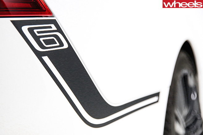 White -Ford -Falcon -XR6-decal