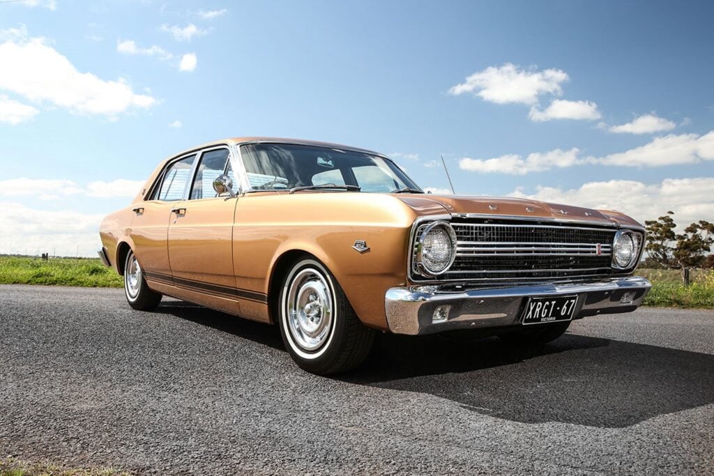 Retro XR Falcon