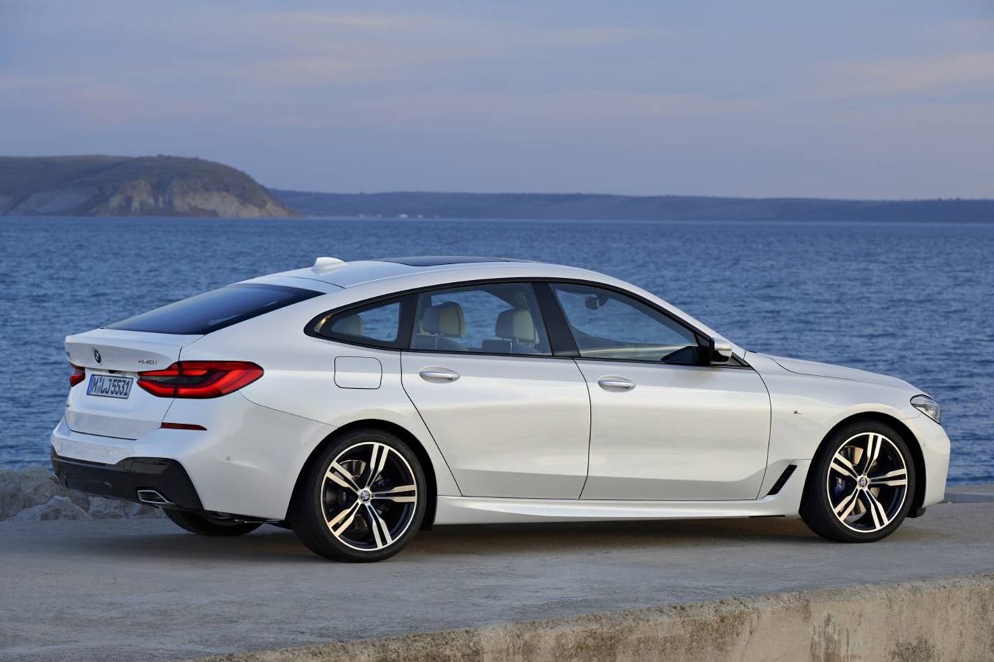 2017-BMW-6-Series-Gran-Turismo-exterior.jpg