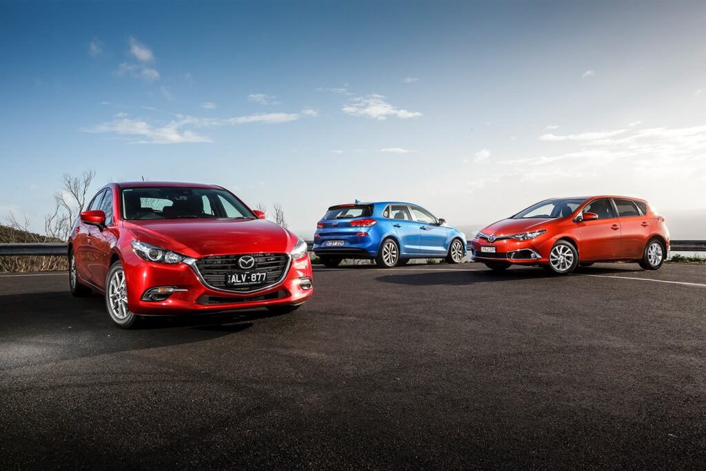 Mazda 3 Maxx vs Hyundai i30 Active vs Toyota Corolla Ascent Sport