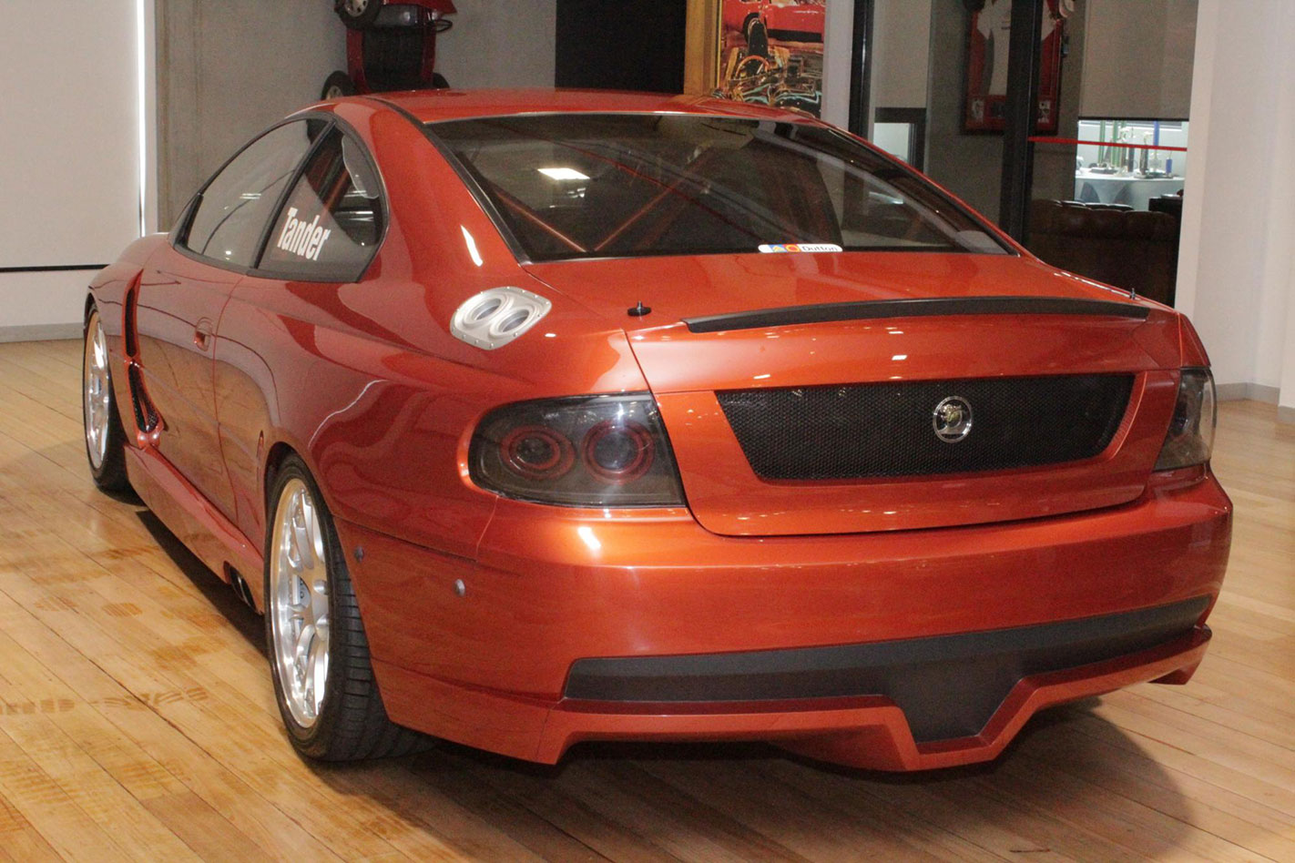 HSV GTS-R rear