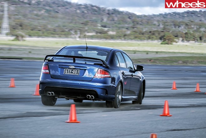 Ford -Falcon -GT-F-rear -side